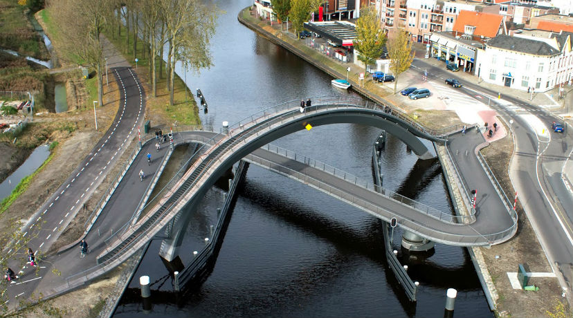 Мост Melkwegbridge