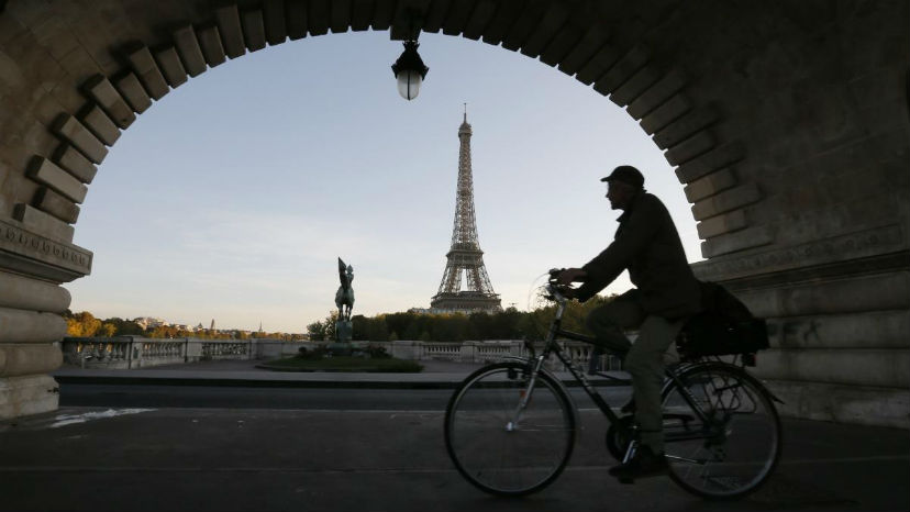 На велосипеде в Париже, велосипед в Париже