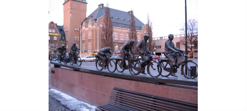 Памятник велосипедистам в Краснотурьинске