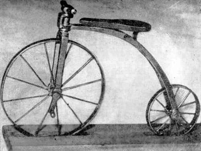 первый велосипед